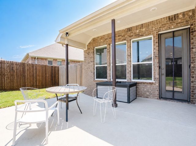 2105 Ella Lane, Carrollton, TX 75010
