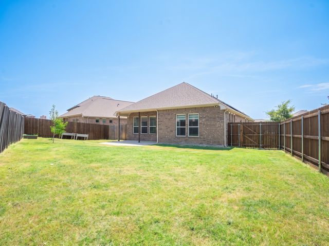 2105 Ella Lane, Carrollton, TX 75010