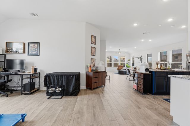 2105 Ella Lane, Carrollton, TX 75010