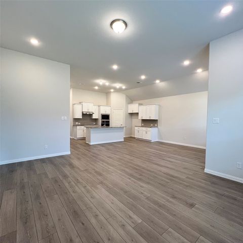 1310 Sundance Lane, Justin, TX 76247