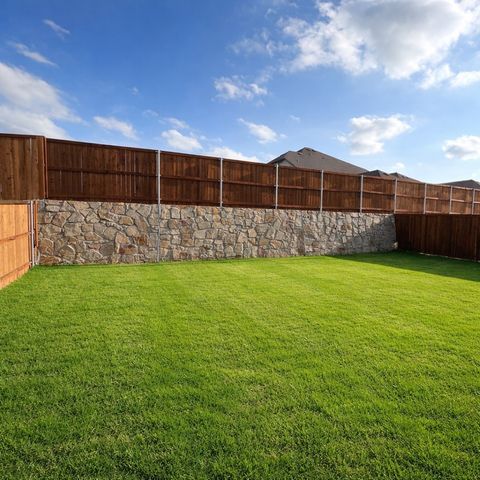 1310 Sundance Lane, Justin, TX 76247