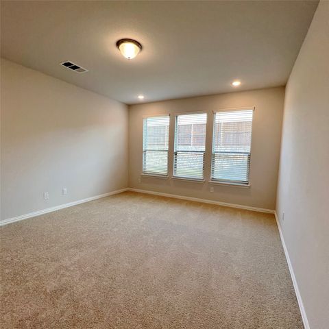 1310 Sundance Lane, Justin, TX 76247