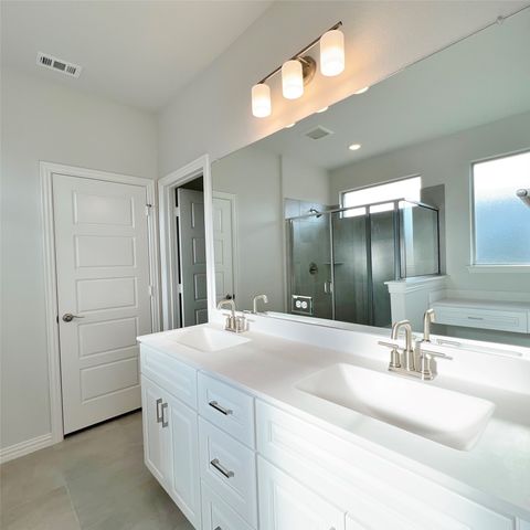 1310 Sundance Lane, Justin, TX 76247