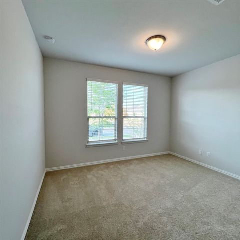 1310 Sundance Lane, Justin, TX 76247