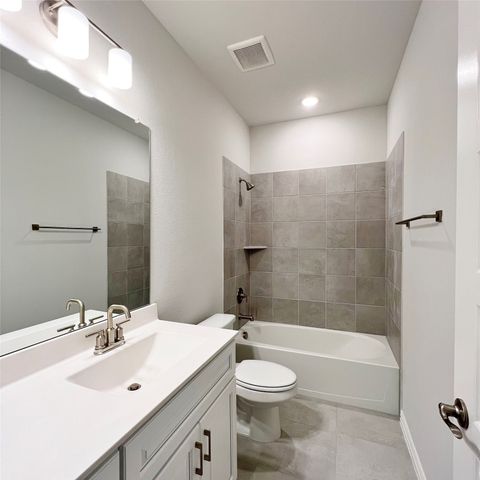 1310 Sundance Lane, Justin, TX 76247