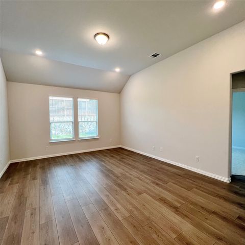 1310 Sundance Lane, Justin, TX 76247