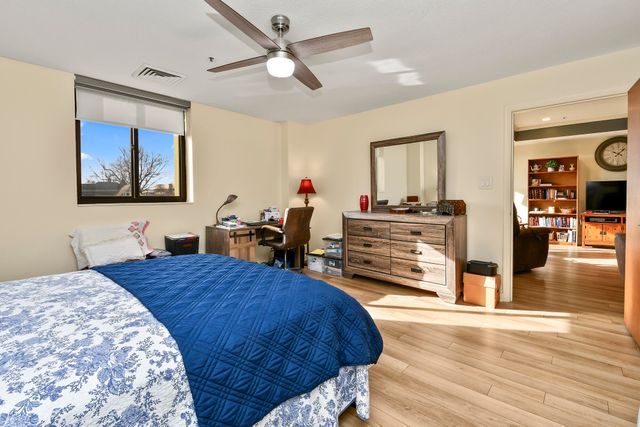 350 S John Q Hammons Parkway 3-C, Springfield, MO 65806