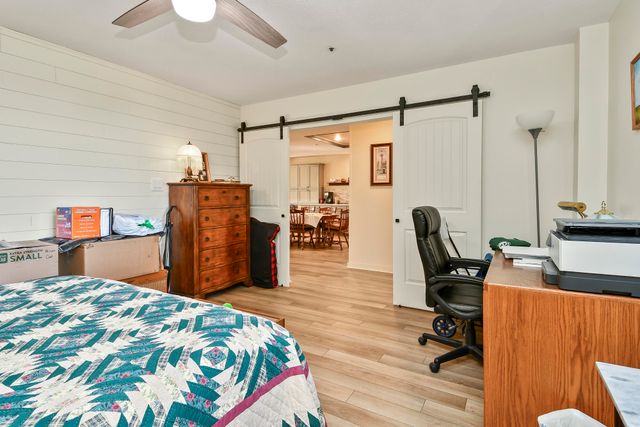 350 S John Q Hammons Parkway 3-C, Springfield, MO 65806