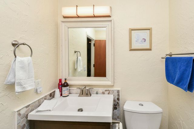 350 S John Q Hammons Parkway 3-C, Springfield, MO 65806