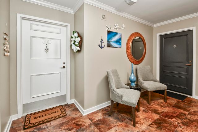 350 S John Q Hammons Parkway 3-C, Springfield, MO 65806