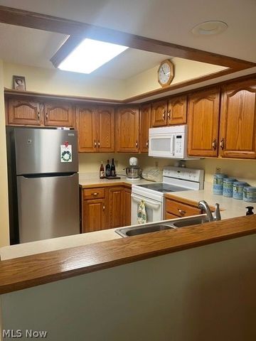 120 Thorn Way, Doylestown, OH 44230
