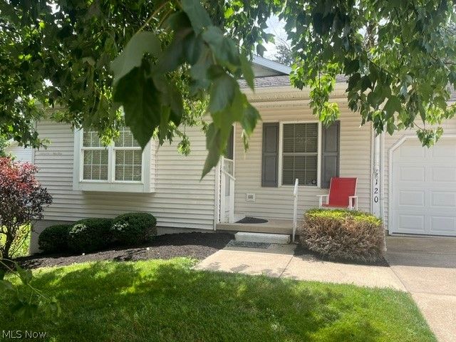 120 Thorn Way, Doylestown, OH 44230