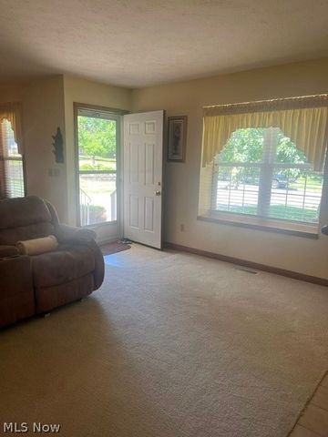 120 Thorn Way, Doylestown, OH 44230