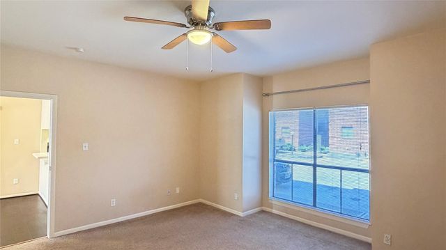 3100 Walnut Bend Lane 319, Houston, TX 77042