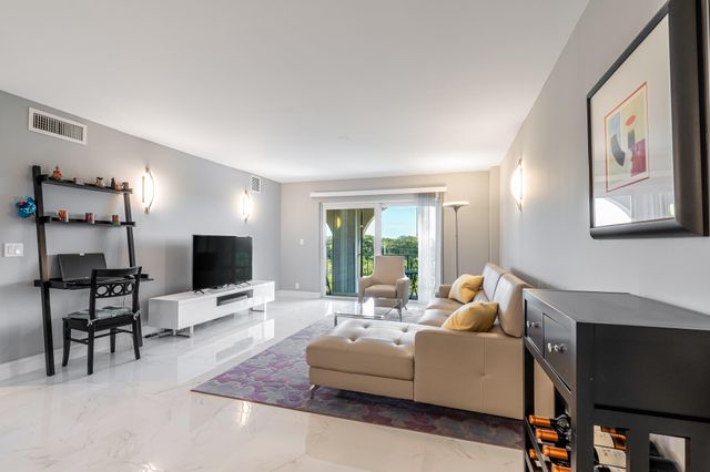 1111 S Ocean Boulevard 5200, Boca Raton, FL 33432