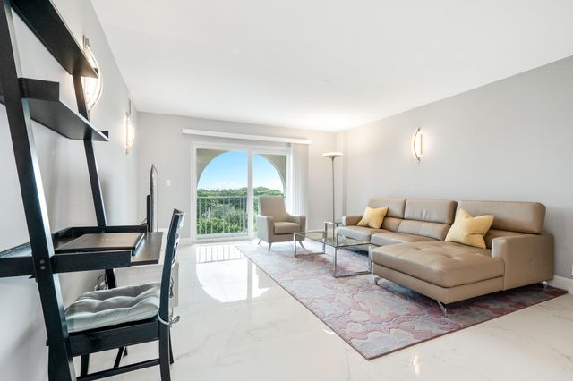 1111 S Ocean Boulevard 5200, Boca Raton, FL 33432