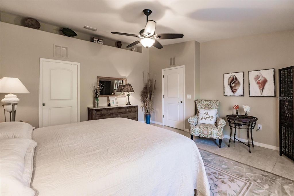 Image 19 of property listing at 323 MONACO DRIVE 10, Punta Gorda, FL 33950