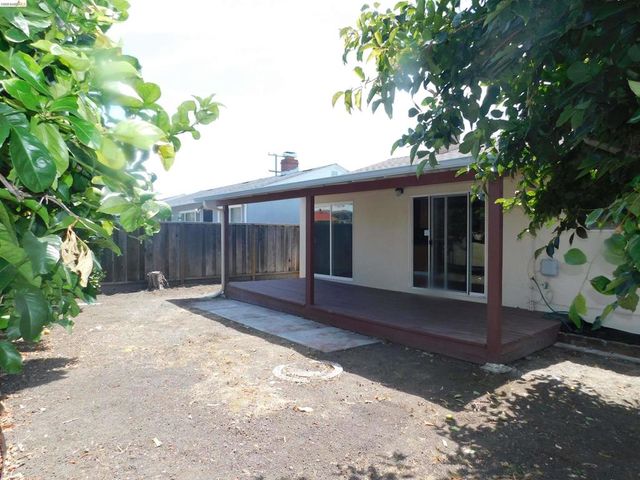 1391 Via Faisan, San Lorenzo, CA 94580