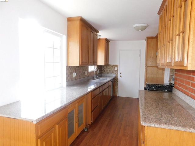 1391 Via Faisan, San Lorenzo, CA 94580