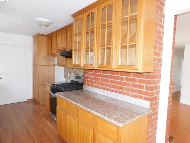 1391 Via Faisan, San Lorenzo, CA 94580