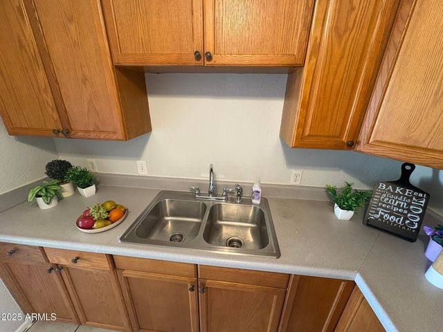 1301 W 3RD Street 4, Tempe, AZ 85281