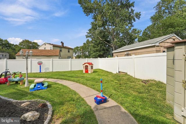2647 UNION AVE, Pennsauken, NJ 08109