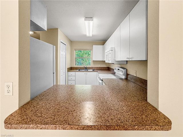 1321 SE 8th AVE # 3, Cape Coral, FL 33990