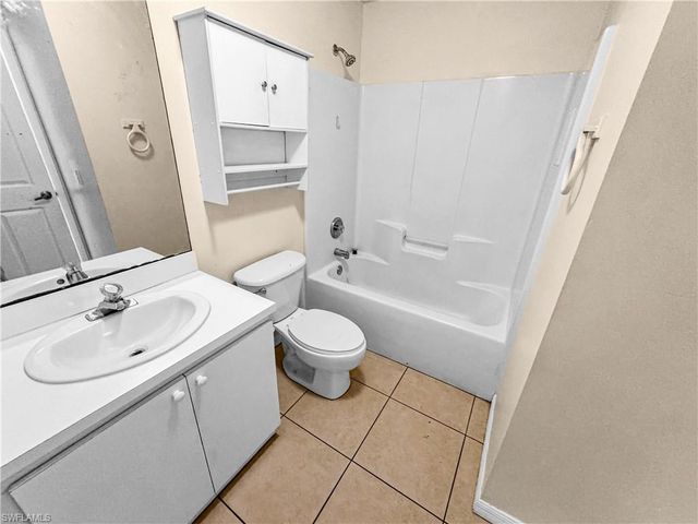 1321 SE 8th AVE # 3, Cape Coral, FL 33990