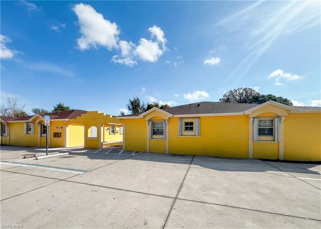 1321 SE 8th AVE # 3, Cape Coral, FL 33990