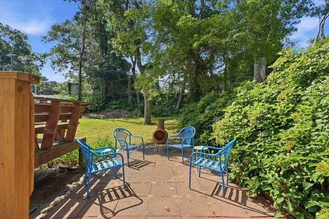 7 Pond Ter, Plymouth, MA 02360