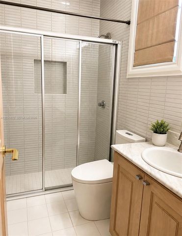 10395 SW 67th Ave, Pinecrest, FL 33156