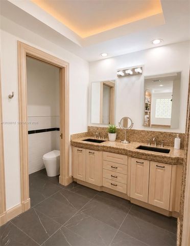 10395 SW 67th Ave, Pinecrest, FL 33156