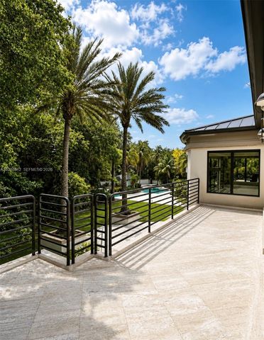 10395 SW 67th Ave, Pinecrest, FL 33156
