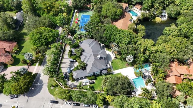 10395 SW 67th Ave, Pinecrest, FL 33156