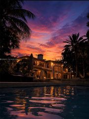 10395 SW 67th Ave, Pinecrest, FL 33156