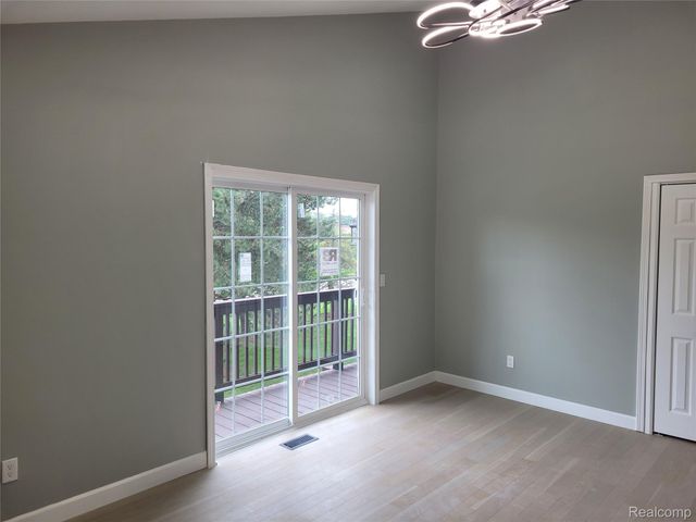 38525 Little Mack Avenue, Clinton Charter Township, MI 48036