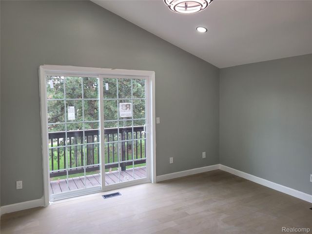38525 Little Mack Avenue, Clinton Charter Township, MI 48036
