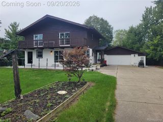 38525 Little Mack Avenue, Clinton Charter Township, MI 48036