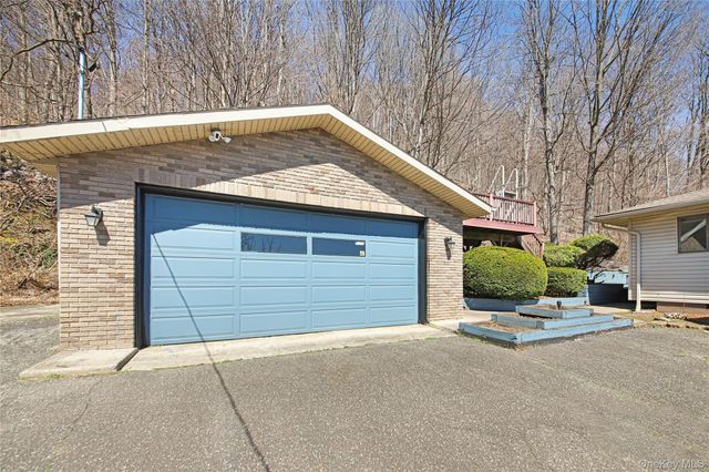 621 Jersey Avenue, Greenwood Lake, NY 10925