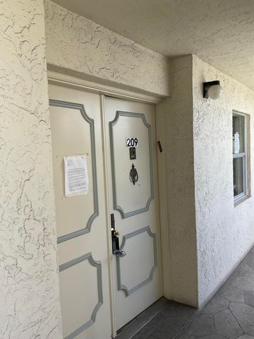 6768 N 10th Ave N 209, Lake Worth, FL 33467