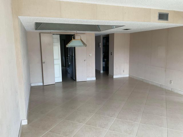 6768 N 10th Ave N 209, Lake Worth, FL 33467