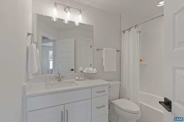 5012 LINDLEY PL, Charlottesville, VA 22901