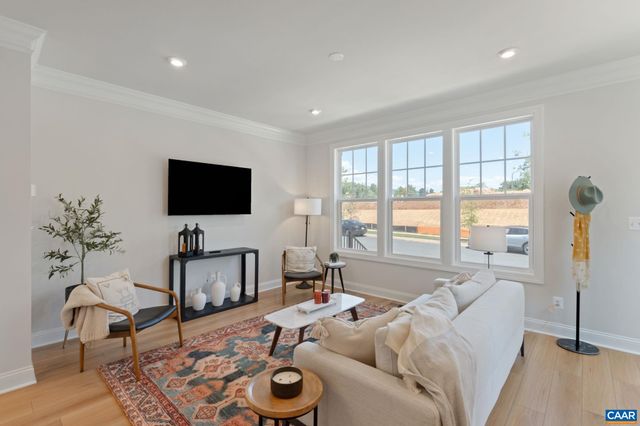 5012 LINDLEY PL, Charlottesville, VA 22901