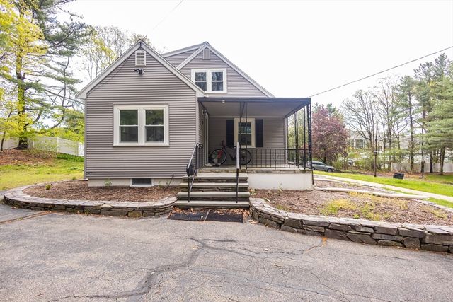 40 Neal St, Walpole, MA 02081