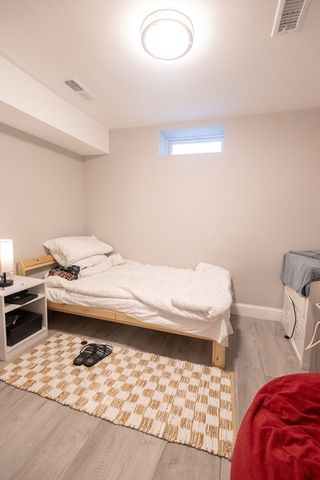 40 Neal St, Walpole, MA 02081