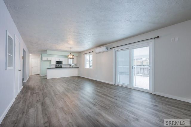 2415 Eastview Drive, Idaho Falls, ID 83401