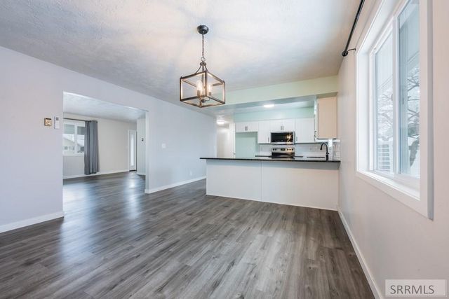 2415 Eastview Drive, Idaho Falls, ID 83401