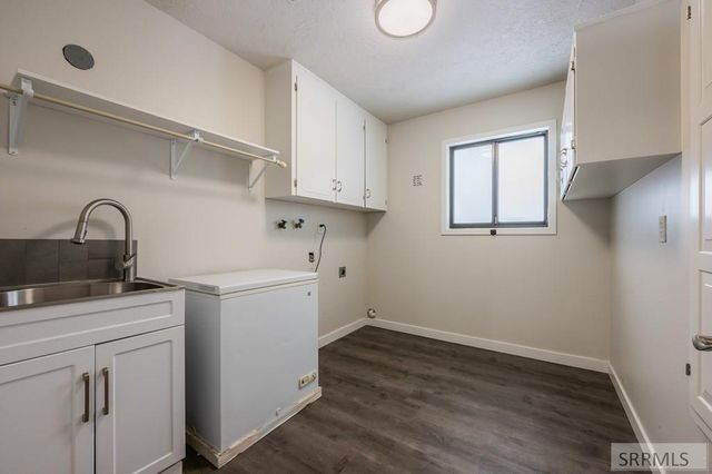 2415 Eastview Drive, Idaho Falls, ID 83401