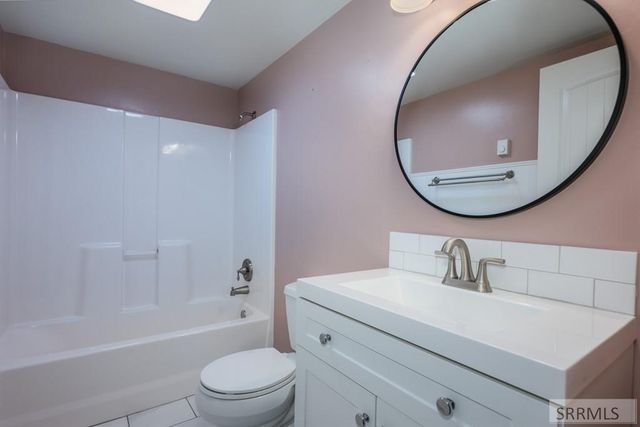 2415 Eastview Drive, Idaho Falls, ID 83401