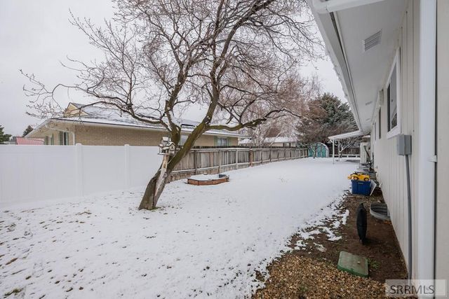 2415 Eastview Drive, Idaho Falls, ID 83401